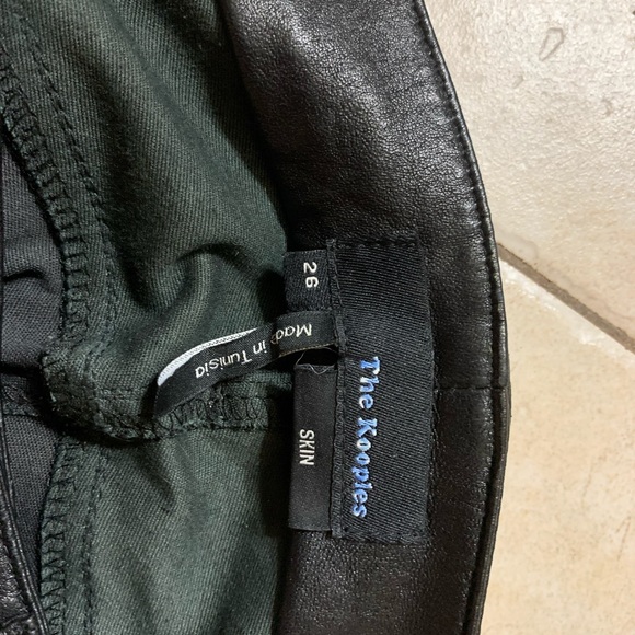 COPY - The Kooples 100% lambskin black leather leggings-size 26.EUC - Picture 6 of 14